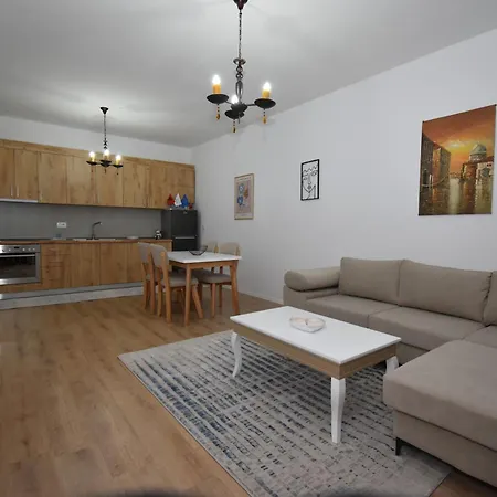 Urbanin A3 * Tiran